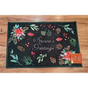 Peppermint and Pine Holiday Accent Rug SEASONS GREETINGS 19.7" x 30" NEW